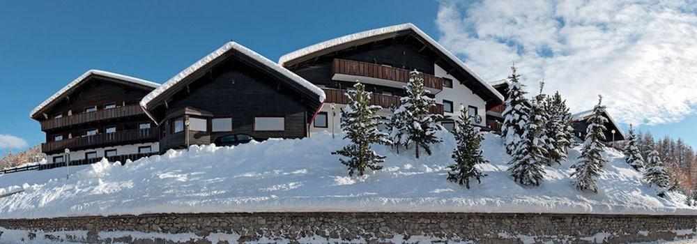 Alexander Charme Hotel Livigno Exterior photo