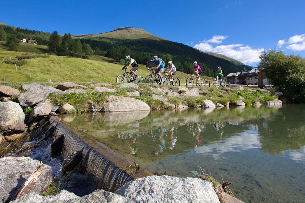 Alexander Charme Hotel Livigno Exterior photo